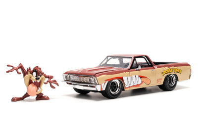Looney Tunes 1:24 1967 Chevy El Camino Die-Cast Car & 2.75