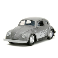 Punch Buggy 1:32 1959 Volkswagen Beetle Die-cast Car with Mini Gloves Accessory (Grey)