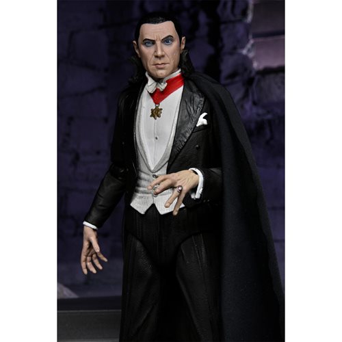 Universal Monsters Ultimate Dracula (Transylvania) 7-Inch Scale Action Figure (THIS IS A PREORDER)